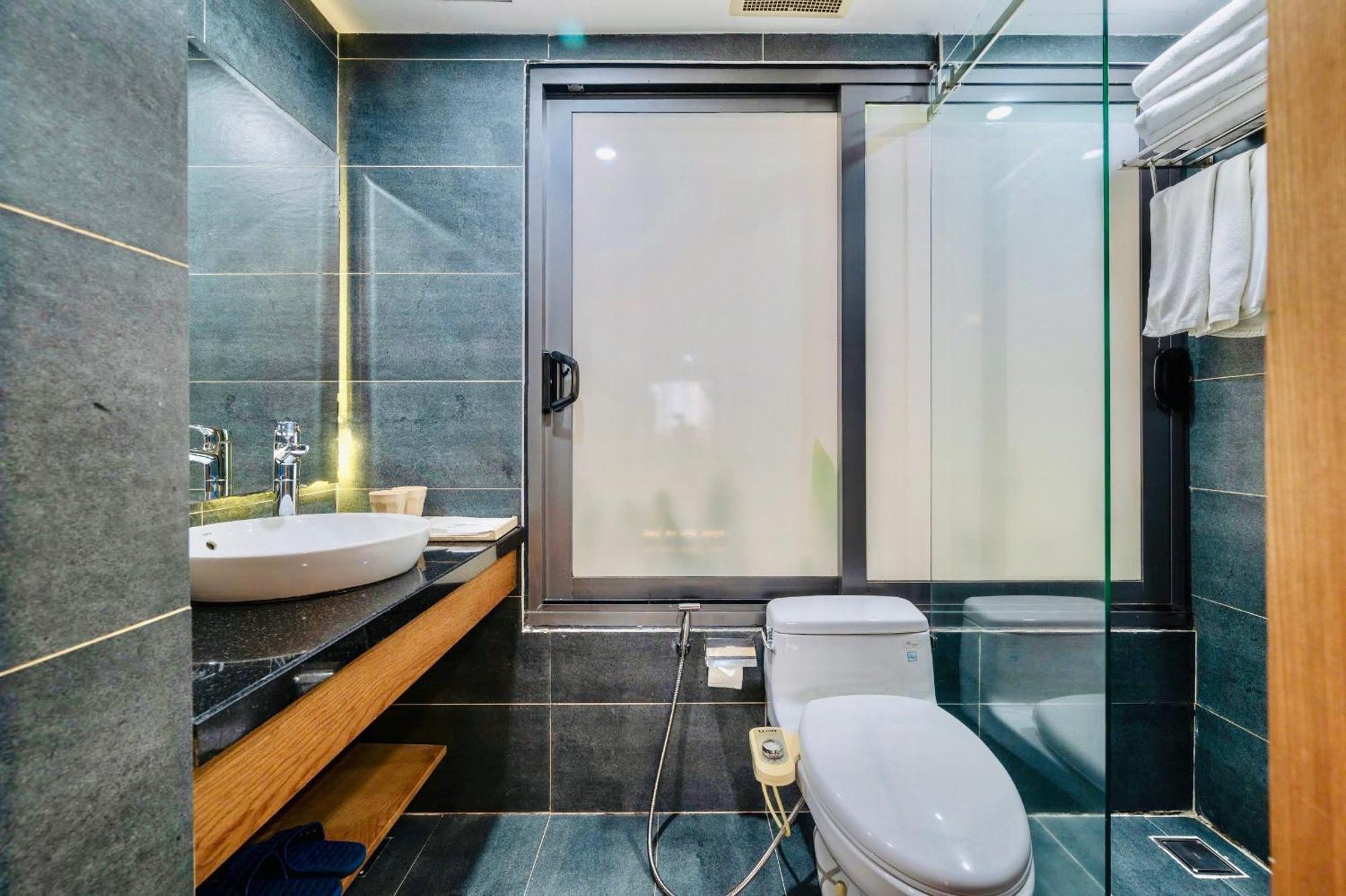 John Boutique Khách sạn 3*